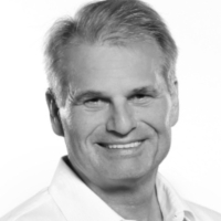 Dr. Reiner Füellmich